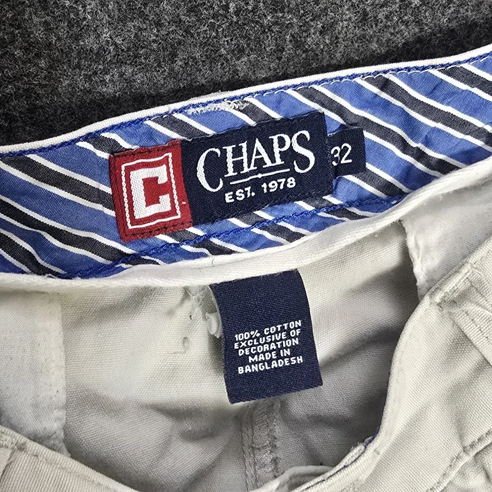Men's CHAPS Casual Flat Front 100% Cotton Shorts Hampton Khaki Size 32